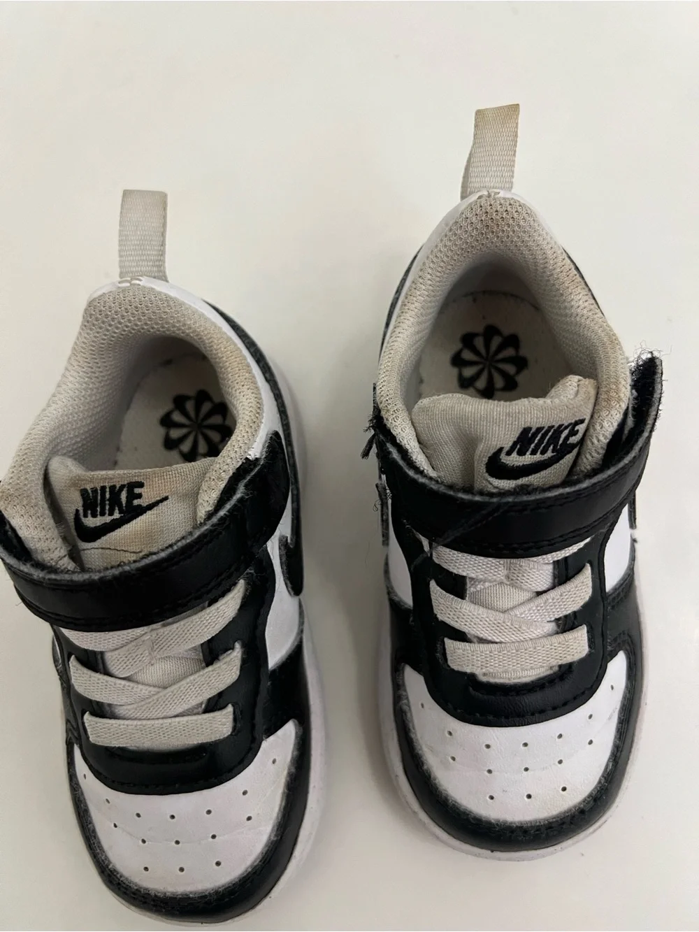 Nike Court Borough PLAY CONDITION Toddler Black & White Low-Top Sneaker Size 6C